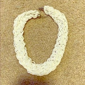 Plaited little pearls